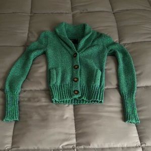 Thick, button up sweater with pockets